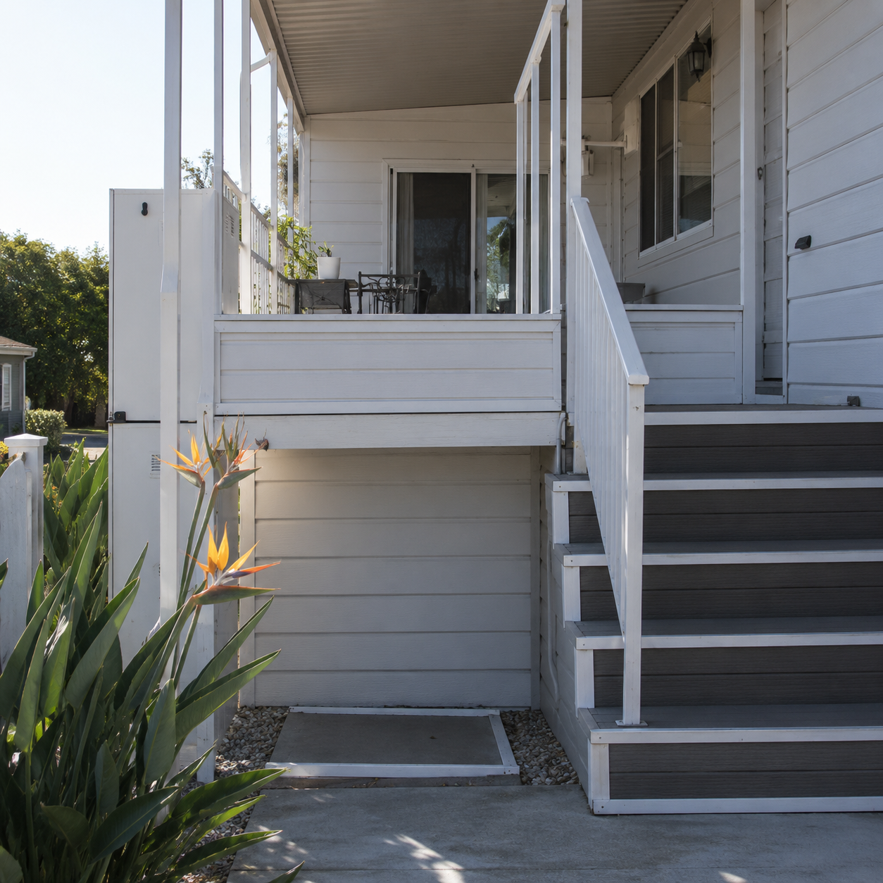 Wheelchair lift at a mobile home entry