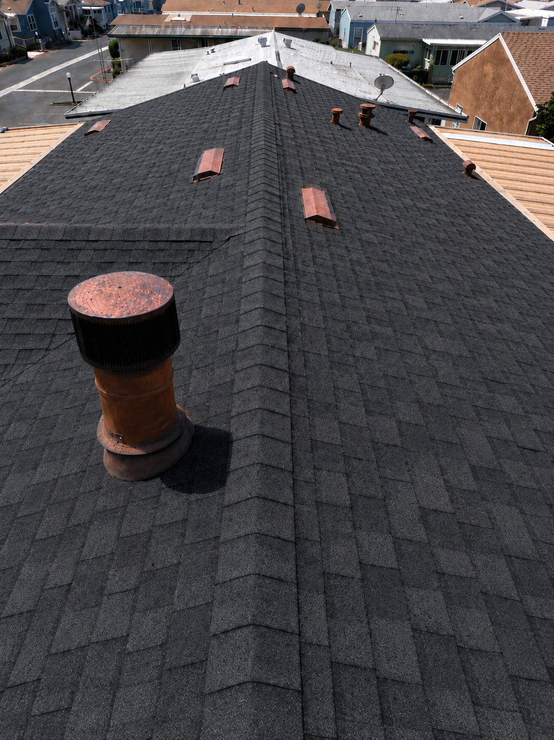 New architectural 3D shingle roof installed by Cal Star