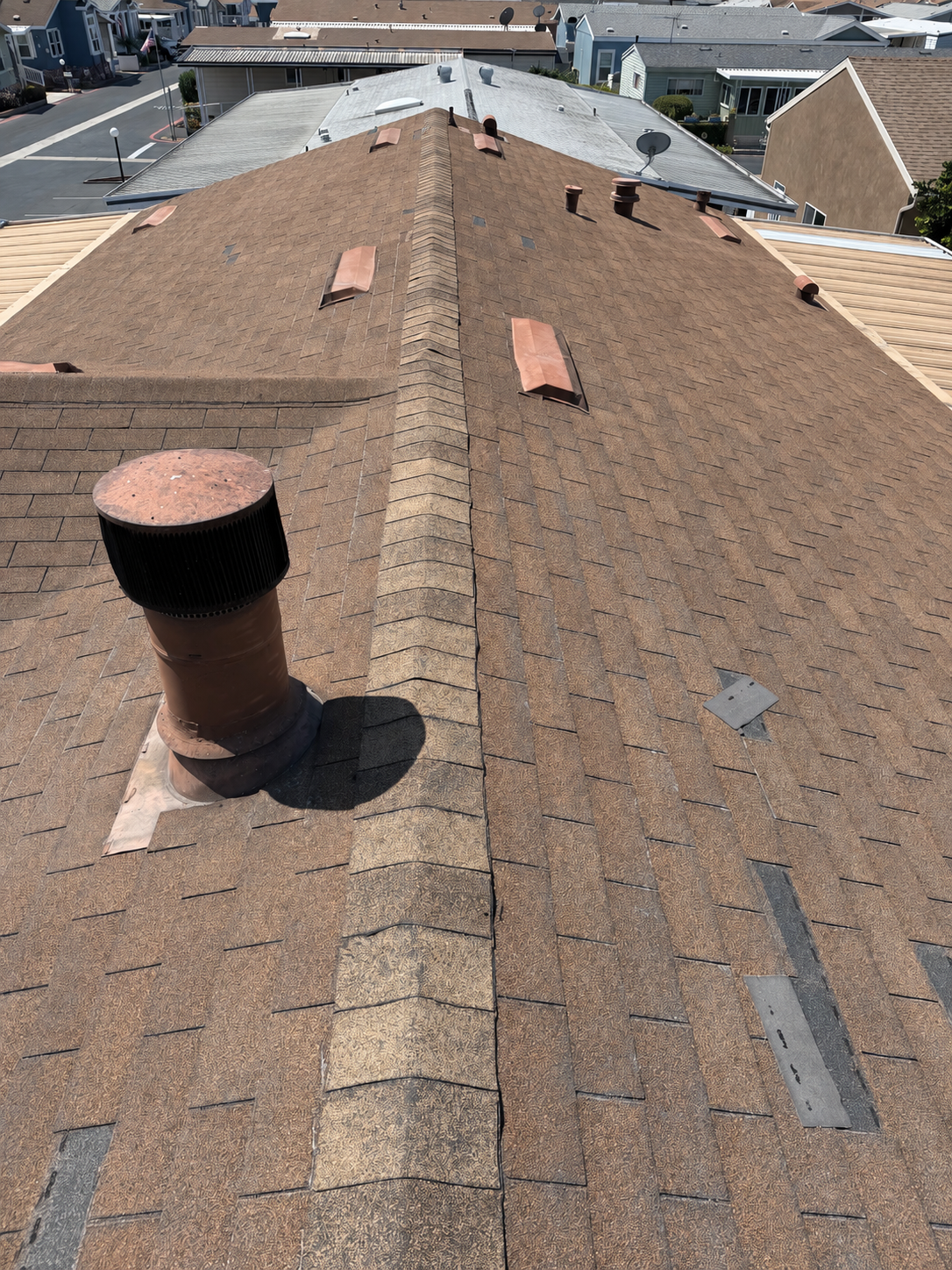 Worn asphalt shingle mobile home roof before Cal Star replacement